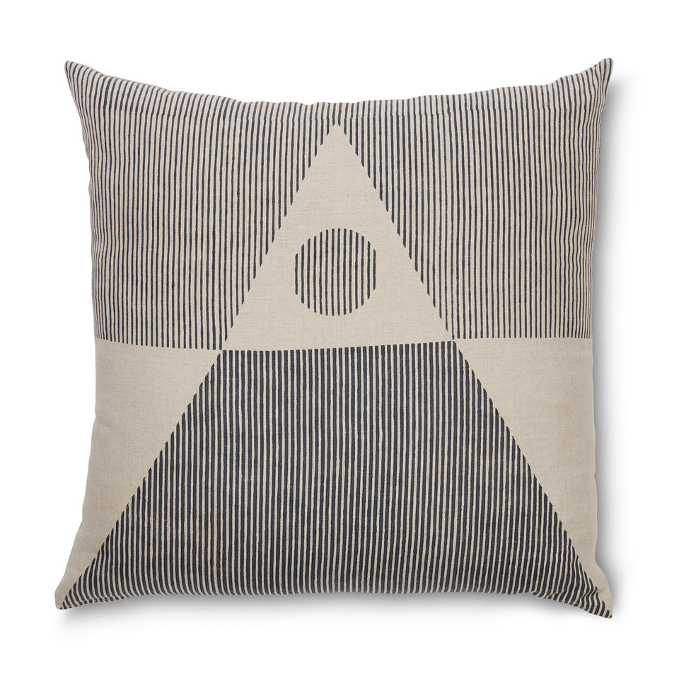 20" Pyramid Pillow